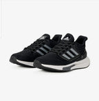 Chaussures de course Adidas EQ21